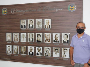 Câmara de Louveira reabre Biblioteca e entrega Galeria dos Emancipadores da cidade