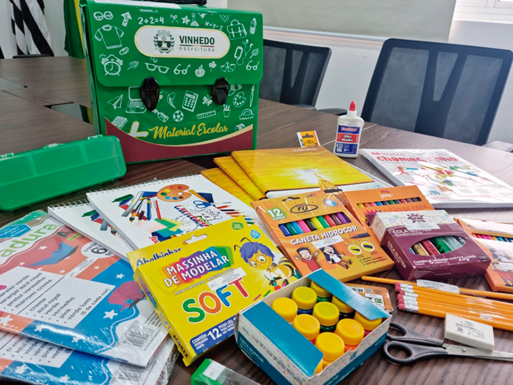 Vinhedo vai fornecer kit de materiais aos alunos da Rede Municipal de Ensino VINHEDO