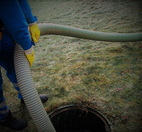Limpeza de Caixas de Gordura e Fossas Sépticas