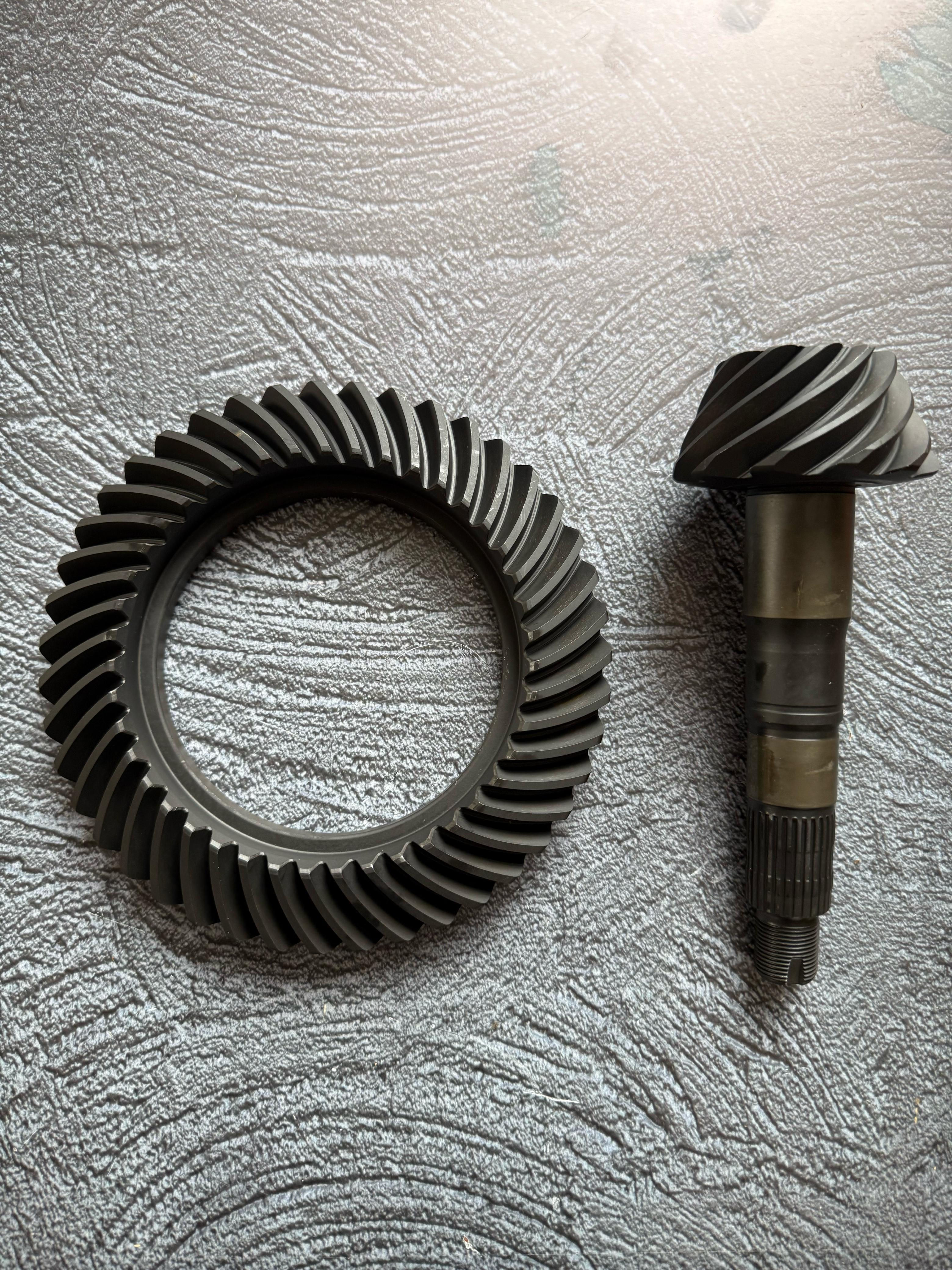 Pareja Hilux-vigo 4X4 11X43 29T F