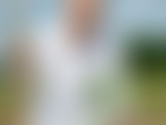 Президент Вестины Евгений Алексеевич принял участие в посадке саженцев деревьев