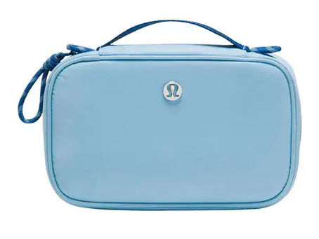 Lululemon belt bag styling guide for hands free daily convenience