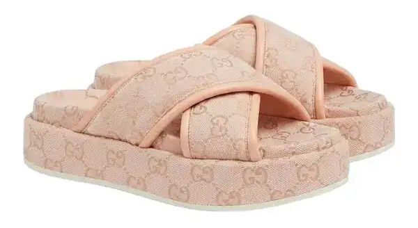 Pink gucci sandals guide for your summer wardrobe