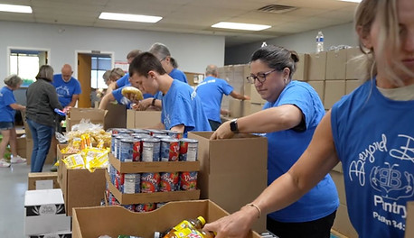 volunteers_inside_web (1200 x 640 px).jpg