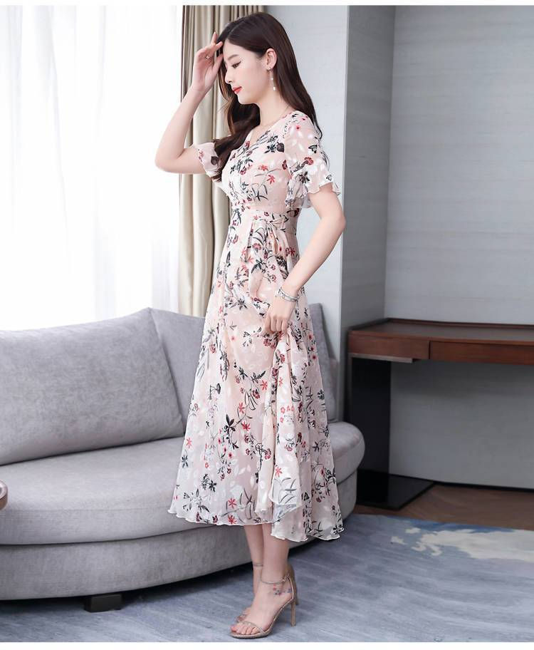 Thumbnail: Elegant Floral Midi Dress Women's Summer New Bell Sleeve Super Fairy Skirt Slim 