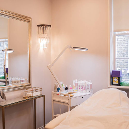 Krasá Clinic treatment room