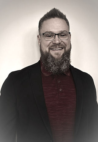 Headshot 2024_edited_edited.jpg