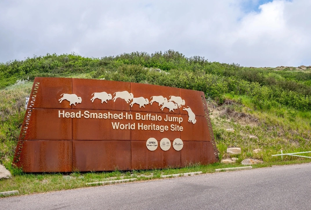 sign at head-smashed-in buffalo jump