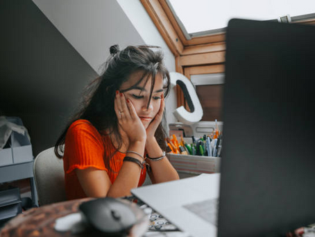 Student to Student Advice for Online Learning