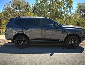 Ford Everest with darkest legal ceramic window tint installed in Cockburn WA