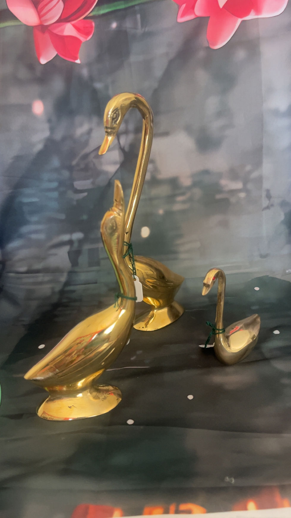Brass Swan Bird Pair Decorative Showpiece