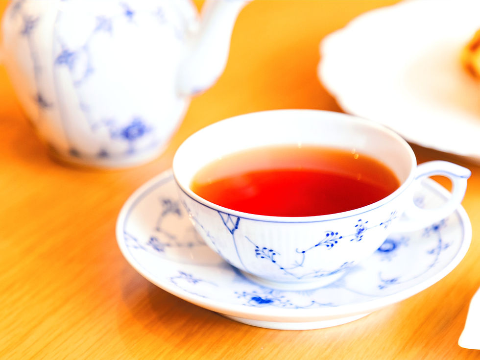 お得感だけじゃなかった!? 紅茶がポットで提供される本当の理由とは…