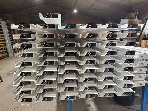 pergola-lames-orientables-fabrication-atelier-gers-hautegaronne