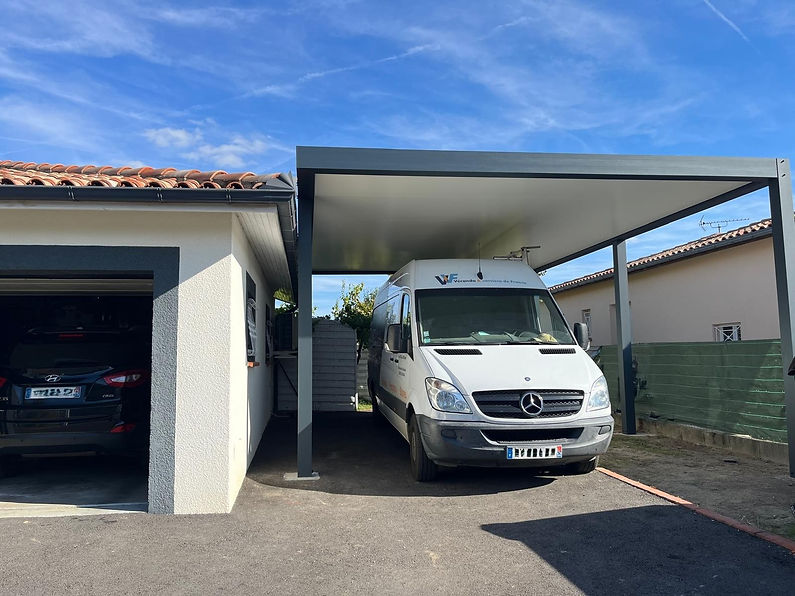 carport sur mesure alu pour abriter votre camping car ou caravane ou camion de chantier da