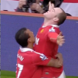 Comparing two fantastic bicycle kicks from Wayne Rooney and Alejandro Garnacho!