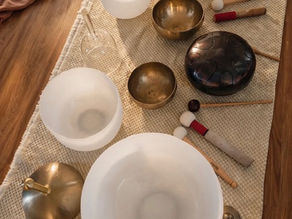 Sound bath for sound healing in Alexandria VA at A Touch of Serenity