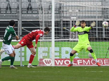 Später Doppelschlag entscheidet: Schweinfurt schlägt Stuttgart II mit 3:1