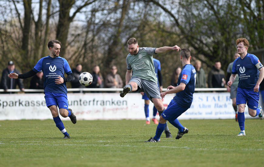 Späte Dramen, klare Siege und verschenkte Punkte: Gädheim jubelt erneut in Minute 90 – Hofheim dominiert, Unterhohenried stark, Krum weiter im Tief