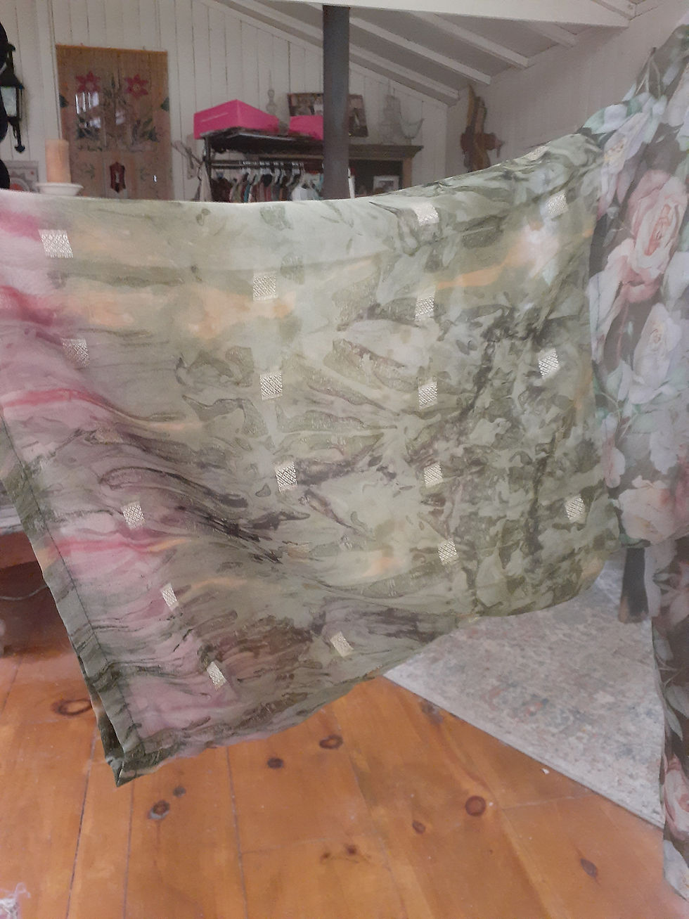 Miniatura: ENGLISH ROSE