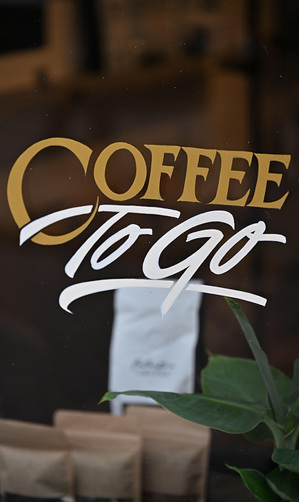 Falentro_CoffeeToGo.jpeg