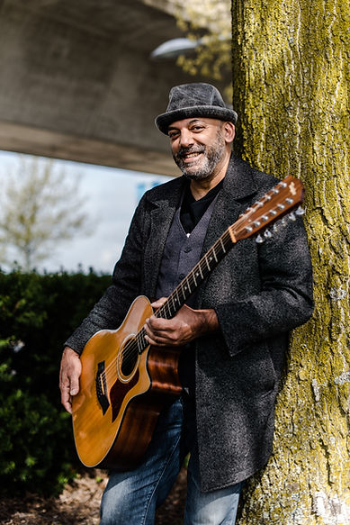 Ranj Guitar jacket-2469 (1).jpg