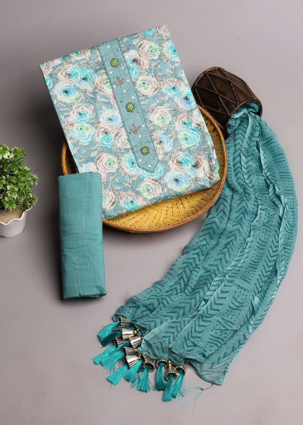 Cotton suit with chiffon dupatta Fabric