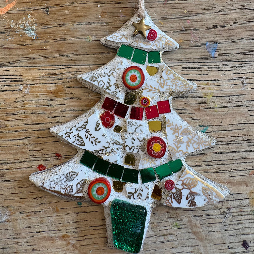 Indoor Mosaic: Vintage China Christmas Tree