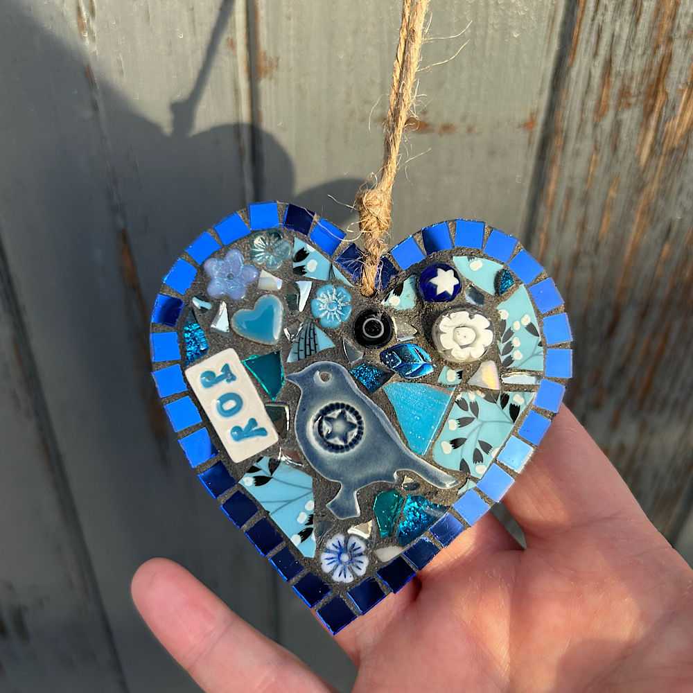 Outdoor Mosaic: Garden Small Joy Heart