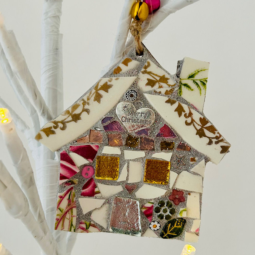 Indoor Mosaic: Festive House Decoration 