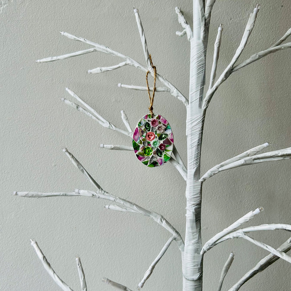 Thumbnail: Indoor Mosaic: Mini Floral Egg