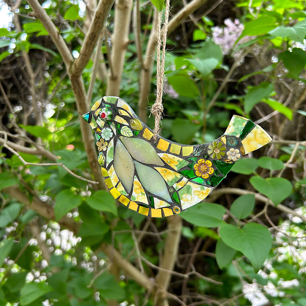 Thumbnail: Outdoor Mosaic: Citrus Bird 1