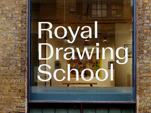 La Royal Drawing School renueva su identidad visual con un diseño audaz y contemporáneo de Pentagram