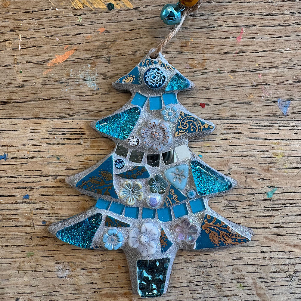 Indoor Mosaic: Vintage China Christmas Tree