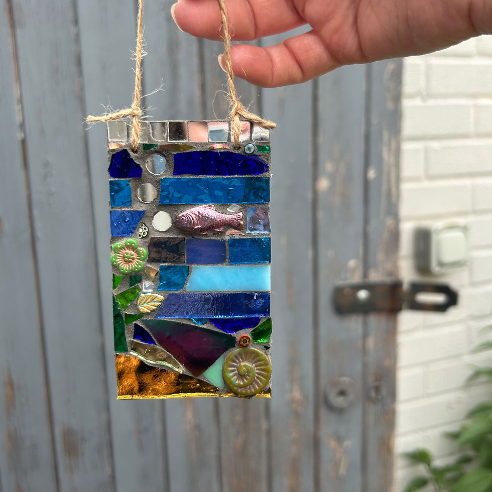 Thumbnail: Outdoor Mosaic: Slate Hanger - Fishes