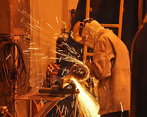 welder-5765285_1920 (1).jpg