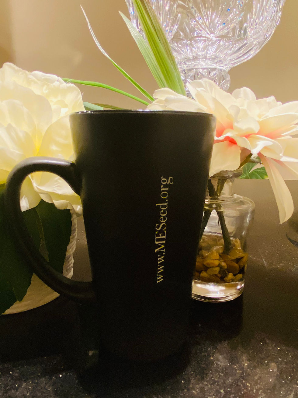 Miniature : Black QUEEN Magic Mug