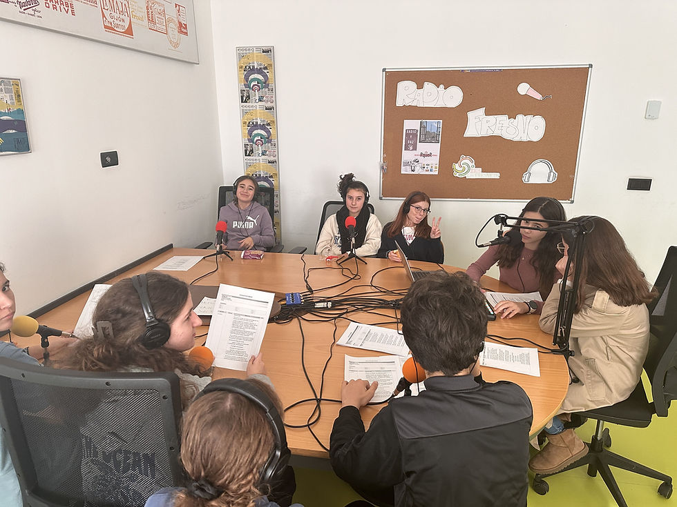 RF #69. Incluye entrevista a Juan García Rivera