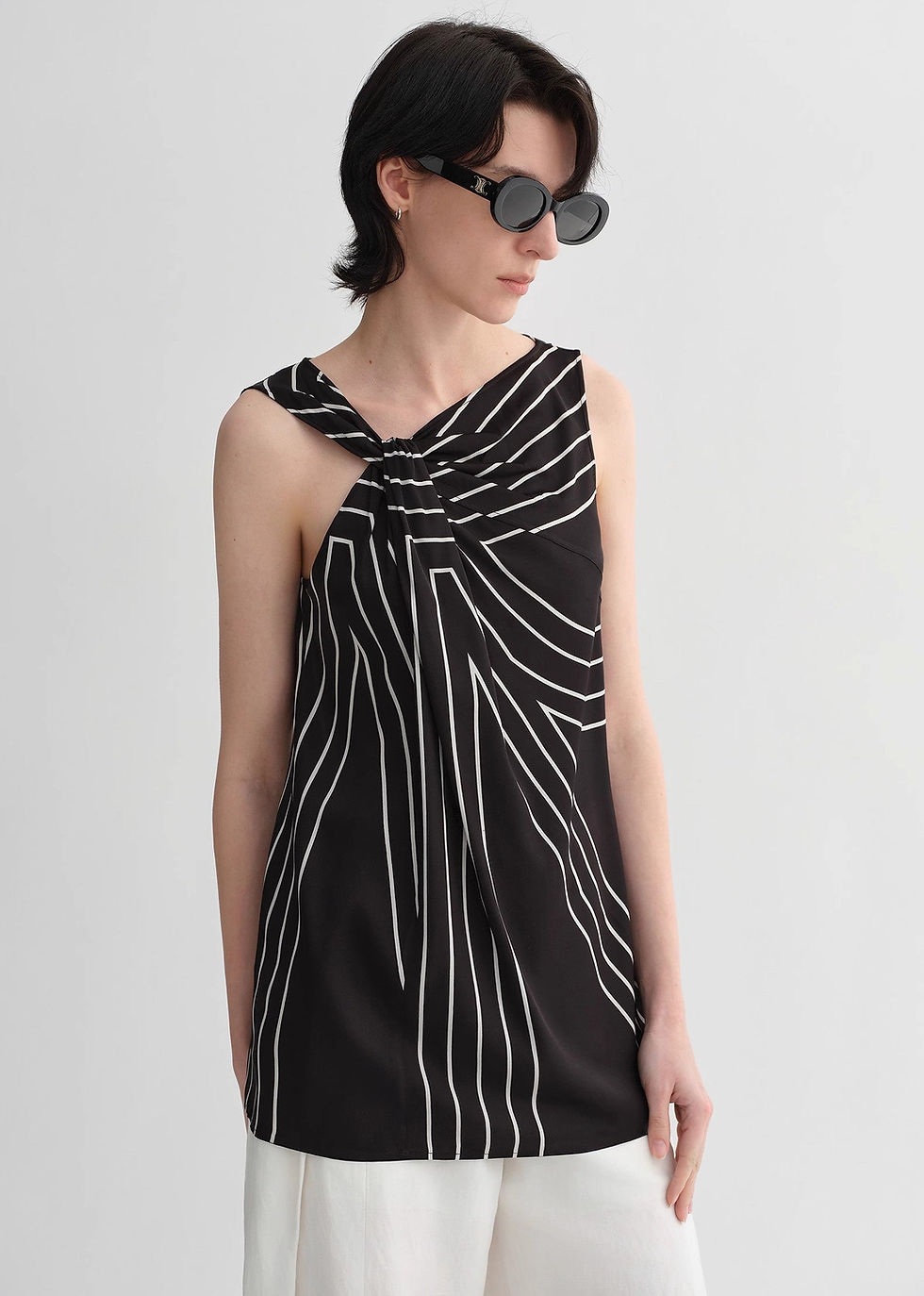 Miniatura: Elastic Silk Twisted Collar Original Geometric Print Slim Fit Sleeveless Vest