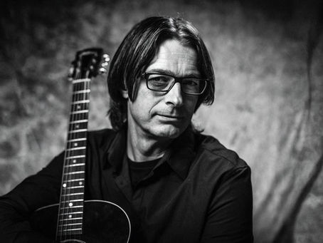 Jørn Kjonerud med debutalbumet Vildensky: – Ærlig musikk på eget språk