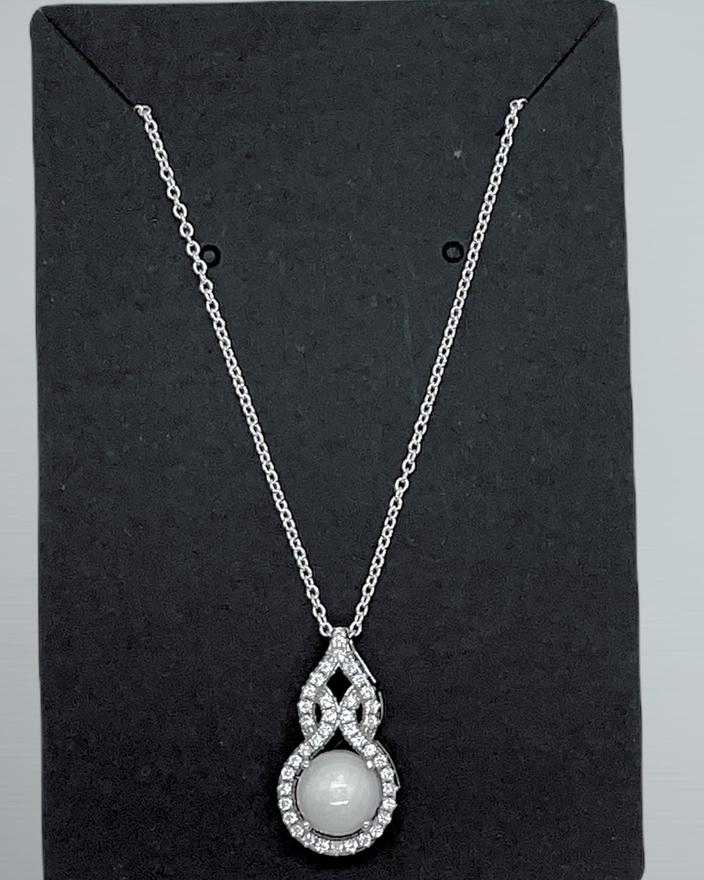 Elegant Round Pendant