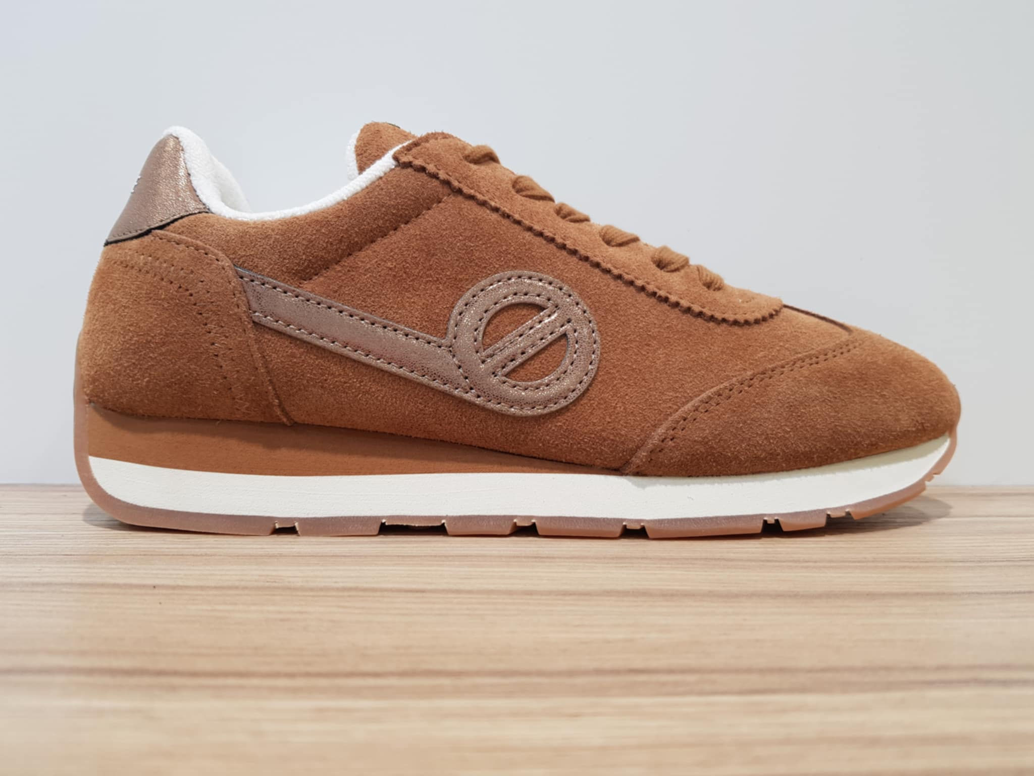 NO NAME CITY RUN JOGGER