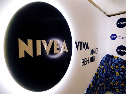 Serviço de Carregadores para eventos, especializada em montagem e desmontagem, desde infraestrutura, cenografia, mobiliário, alimentos, bebidas, som e luz.
Carregadores para Eventos, Carregadores RJ, Carregadores Rio de Janeiro, Serviço de Carregadores, Carregadores