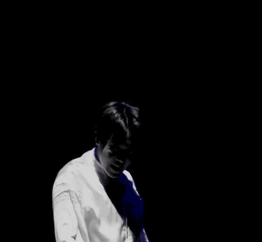 HD gif of J-hope aka Jung Hoseok of BTS Bangtan dancing to Boy Meets Evil from BST Blood Sweat and Tears album Wings dark handsome