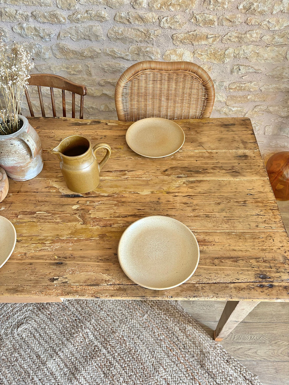 Miniature : Armande, Table de ferme 