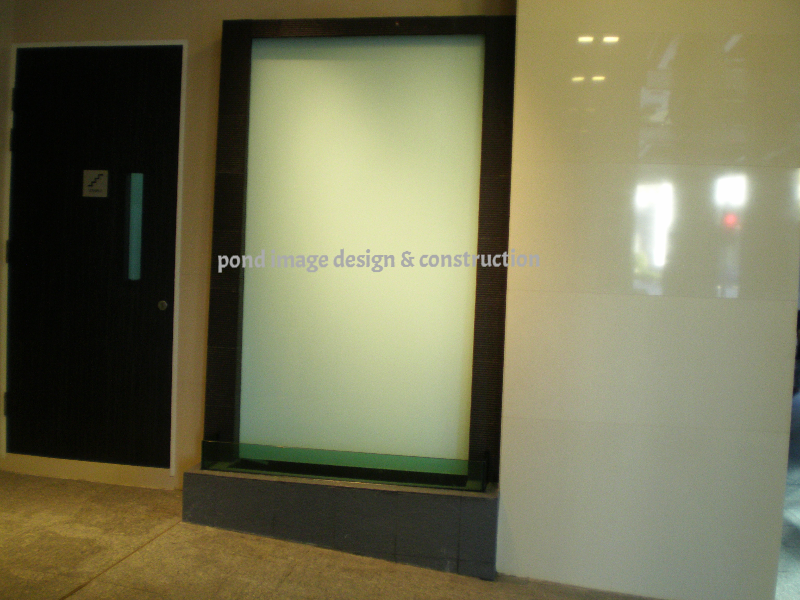 Glass waterwall
