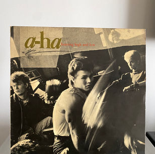 a-ha – Hunting High And Low
Plak