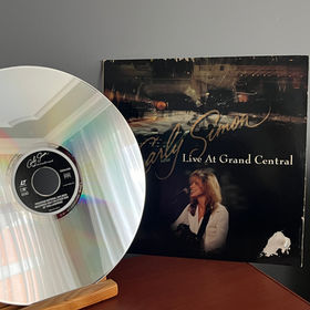 Laserdisc | Bak ne çalıyor