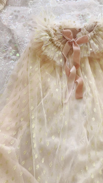 Thumbnail: Pink diamond tulle cape