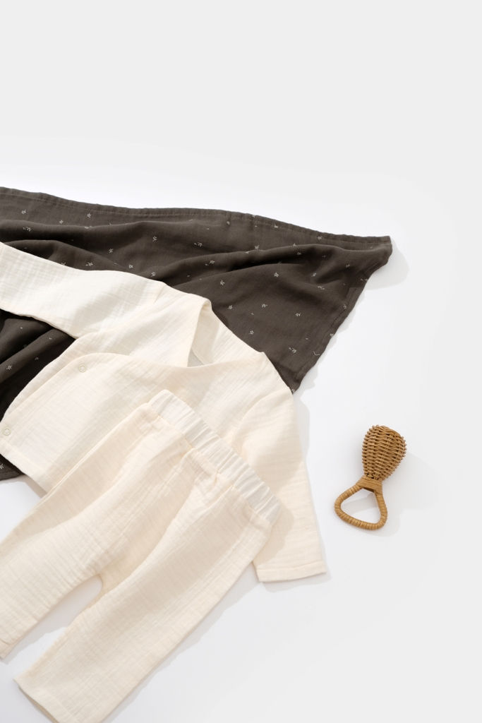 الصورة المصغرة: Double Breasted Long Sleeve Tshirt&Pant Set