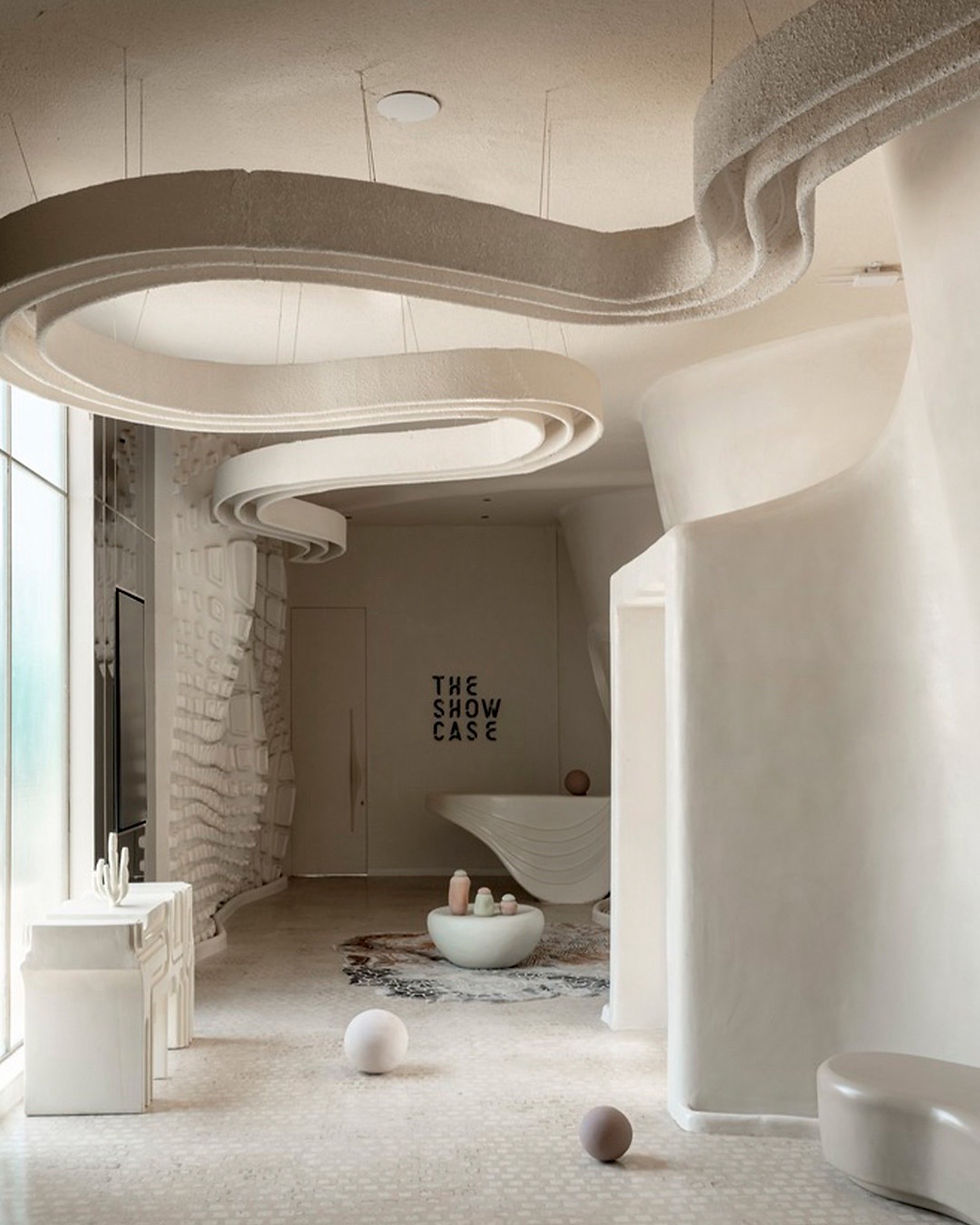 VŨ ĐIỆU CỦA NHỮNG ĐƯỜNG CONG VÀ SỰ GIẢI PHÓNG CỦA CẤU TRÚC